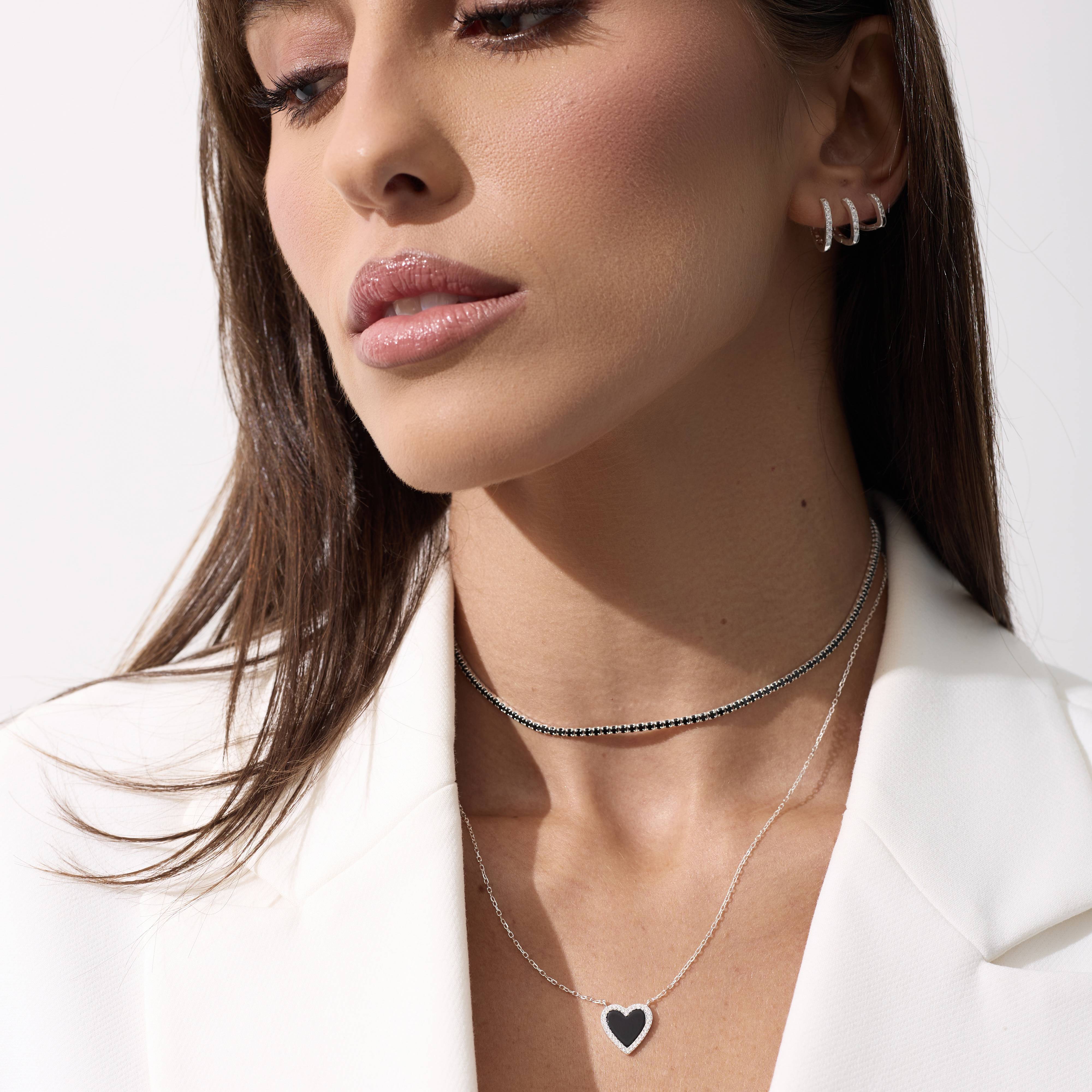 Imagem Secundária Colar coração pedra ônix com cravejado 13mm corrente cadeado 45+5cm