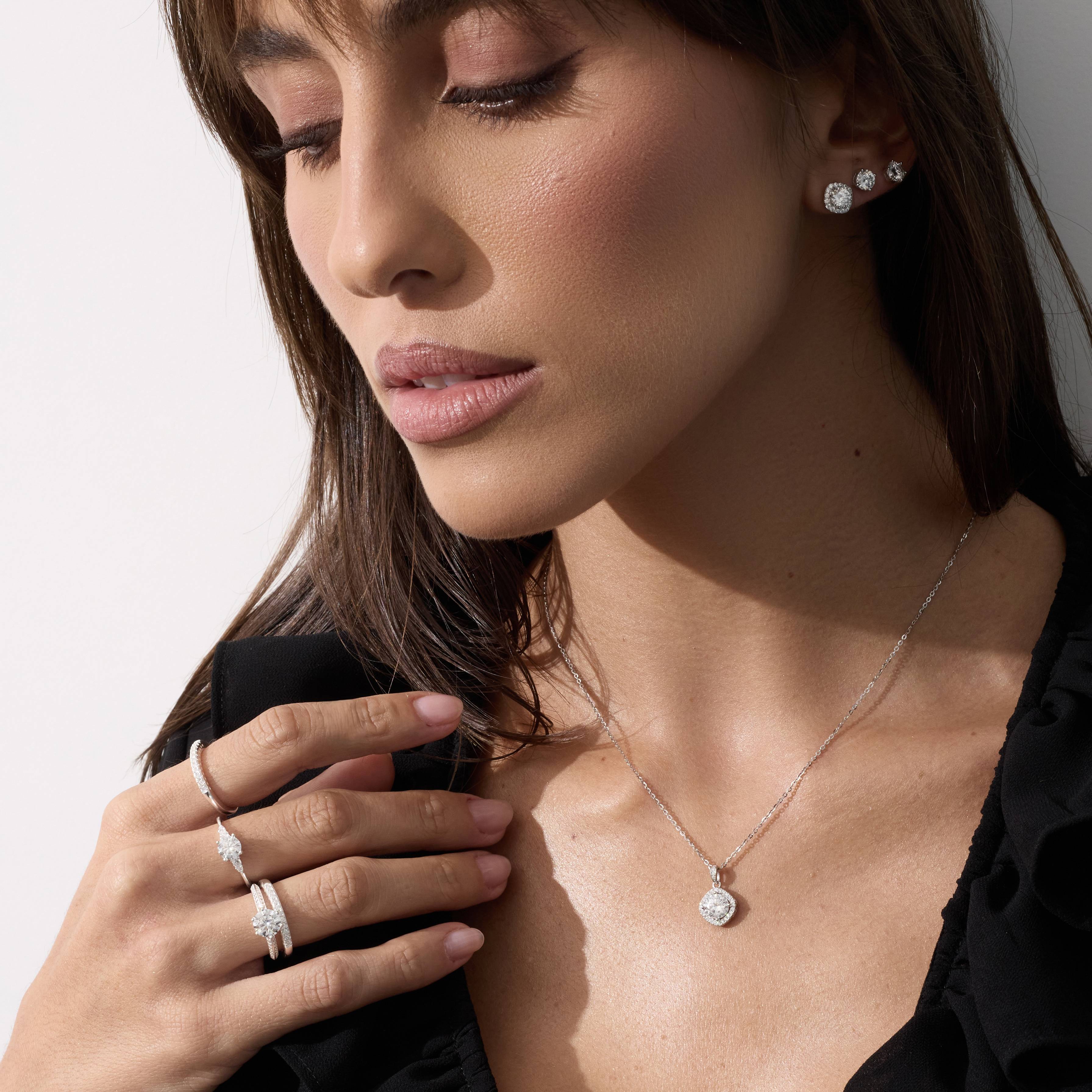 Imagem Secundária Anel solitário moissanite 7mm com duplo cravejado