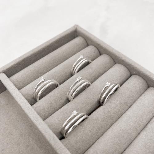 Anel 2 fios com detalhe zircônia