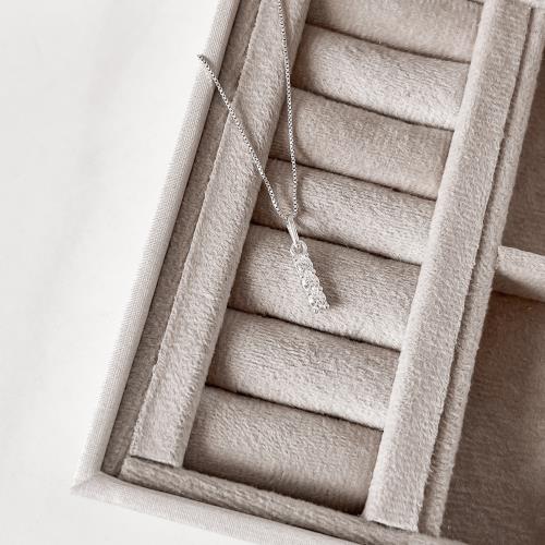 Colar pingente 3 zircônias 11mm 45cm