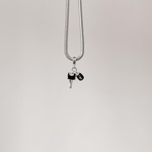 Berloque pingente chave de carro 12mm resina