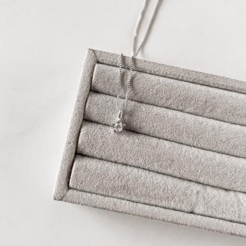 Colar pingente estrela com zircônia 5mm 40cm