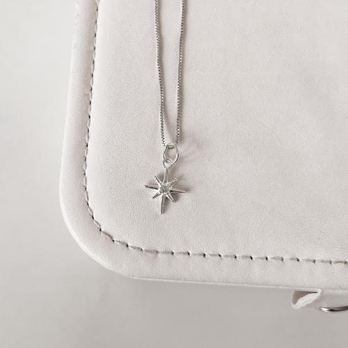 Colar pingente estrela detalhe zircônia 12mm 40cm