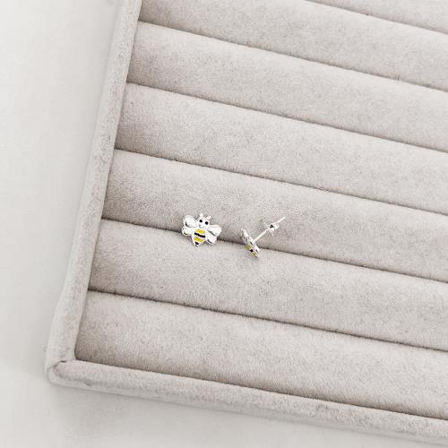 Brinco infantil abelha resina 9mm tarraxa comum