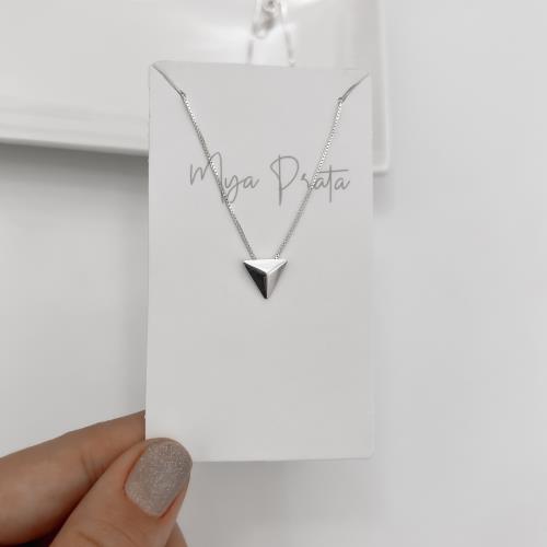 Colar triângulo invertido 9mm 45cm