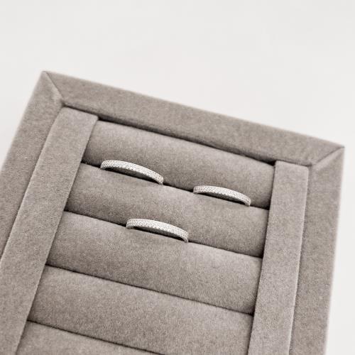 Anel meia aliança com cravejado duplo