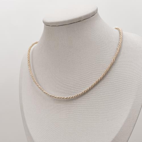 Choker cordão trançado marfim 2mm 40+5cm