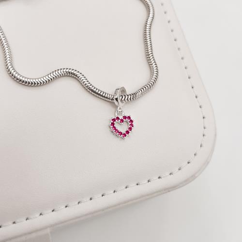 Berloque pingente coração vazado cravejado rosa 8mm