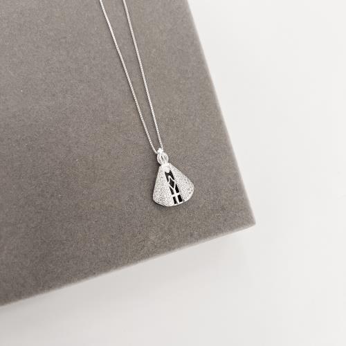 Colar Nsa. Sra. Aparecida trabalhada cravejada 21mm 45cm