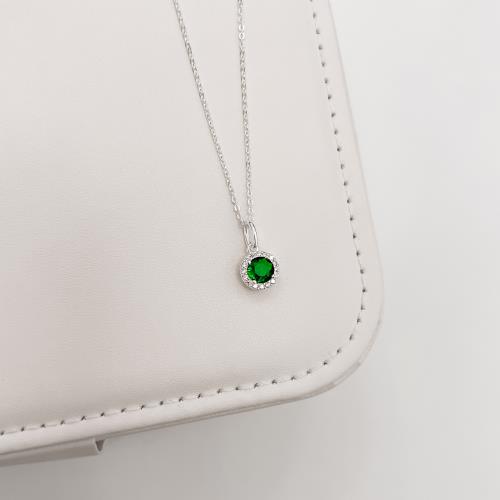 Colar pingente zircônia redonda esmeralda com cravejado 8mm corrente cadeadinho 40cm