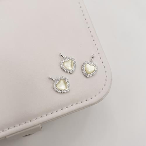 Pingente coração madrepérola com cravejado 12mm