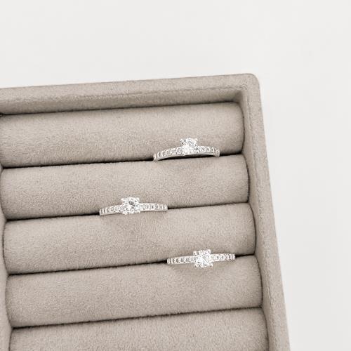 Anel meia aliança com solitário 4mm