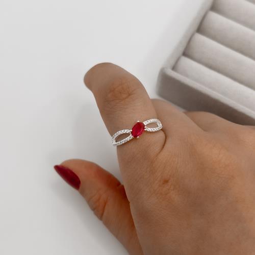 Anel zircônia oval cereja com fio duplo cravejado