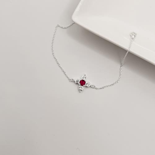 Pulseira entremeio flor com zircônias cristal e cereja 14mm