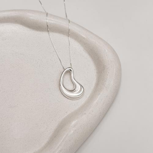 Colar oval ondulado vazado 32mm 45cm