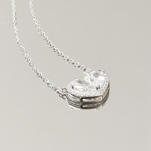 Colar coração cravejado caixa alta 15mm corrente cadeado 40+5cm