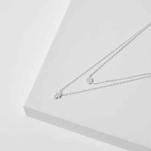 Colar duplo entremeios círculo e mão cravejados 7mm 45+5cm