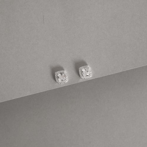 Brinco zircônia quadrada com cravejado cristal 8mm