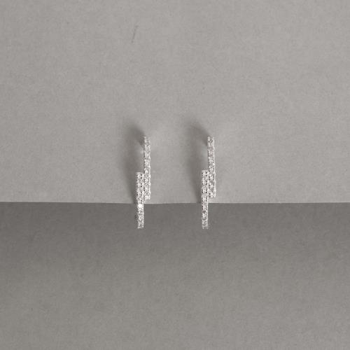 Brinco ear hook 2 fios cravejados