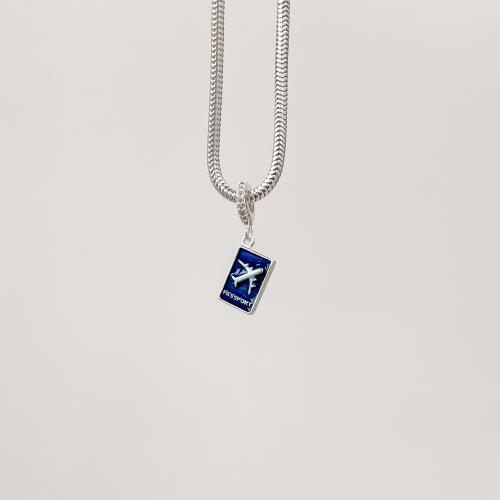 Berloque pingente passaporte resina 11mm elo cravejado