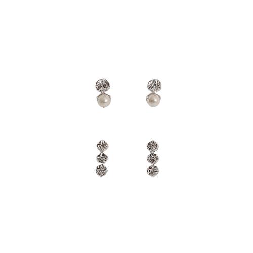 Dupla zircônia e pérola 9mm e 3 zircônias cristal