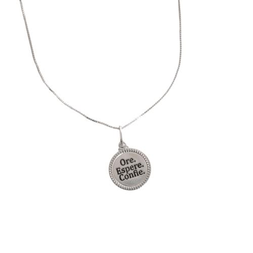 Colar pingente medalha ore, espere, confie resina 15mm 45cm