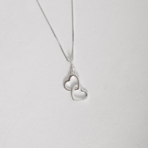 Colar pingente dois corações vazados 15mm 45cm