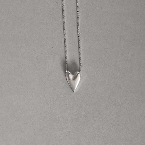 Colar coração alongado 10mm 45cm