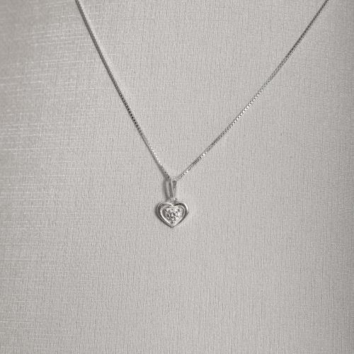 Colar pingente coração vazado com zircônia 8mm 40cm