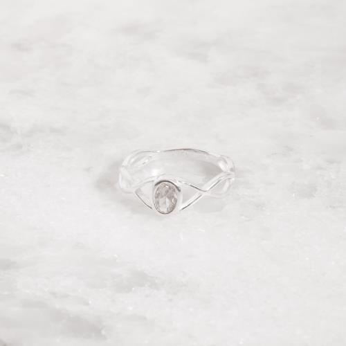 Anel zircônia oval detalhe trançado