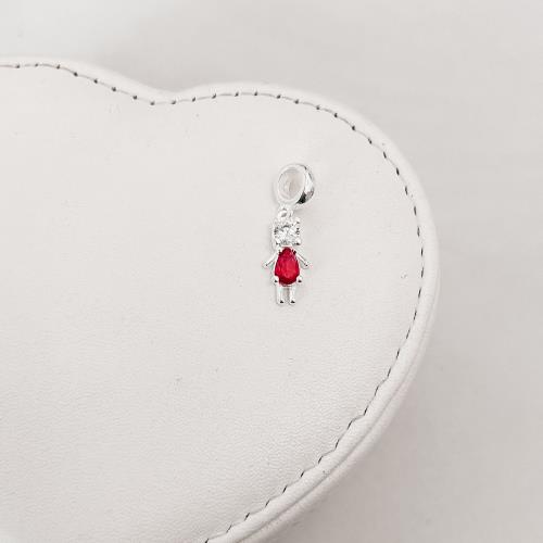 Berloque pingente menina zircônia cereja 13mm