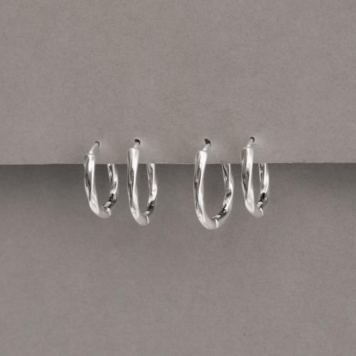 Dupla argolas click oval 15 e 17mm fio torcido