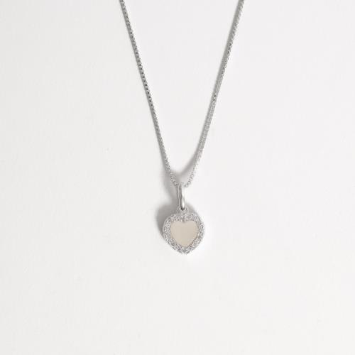 Colar pingente coração madrepérola com cravejado 8mm 40cm