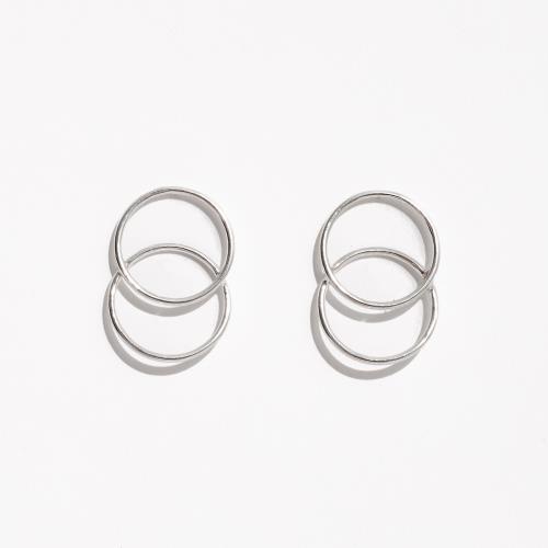 Brinco 2 círculos vazados 30mm