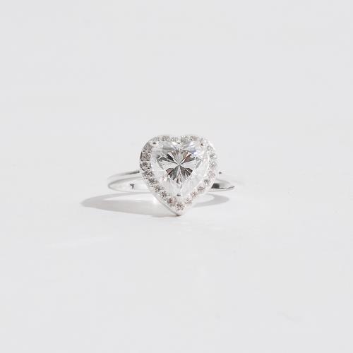 Anel moissanite coração 8mm com cravejado