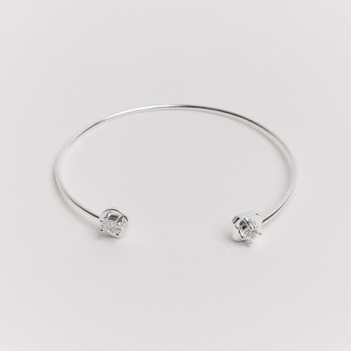 Bracelete 2 zircônias redonda e oval regulável