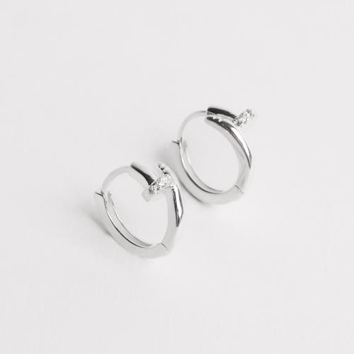Argola click prego com zircônias 13mm