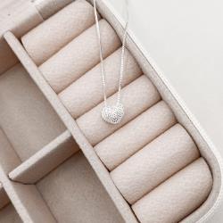 Colar coração cravejado 7mm passante 40cm