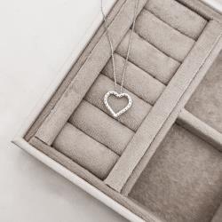 Colar coração vazado com bolinhas 15mm 45cm