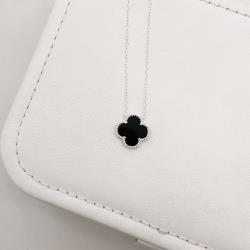 Colar trevo pedra ônix com bolinhas 14mm corrente cadeado 45+5cm