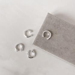 Piercing fake rígido