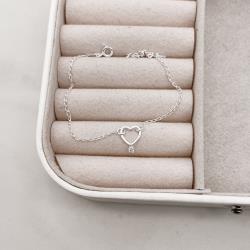 Pulseira entremeio coração vazado pingente mini zircônia