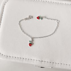 Pulseira infantil pingentes morango resina 7mm