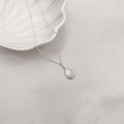 Colar pingente gota com vinco 16mm 45cm