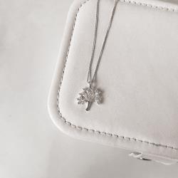 Colar pingente árvore folhas com zircônias 16mm 45cm