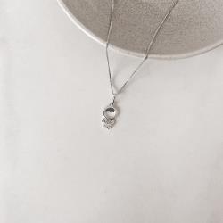 Colar pingente menino com detalhe cravejado 13mm 45cm