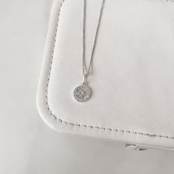 Colar pingente medalha árvore borda cravejada 11mm 45cm