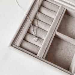 Colar pingente coração letra Q 45cm