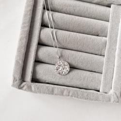 Colar pingente medalha texturizada 18mm 45cm