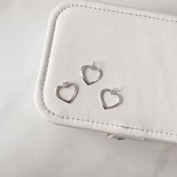 Pingente coração vazado 17mm